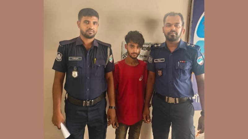 শার্শায় ৭টি চোরাই মোবাইল ফোন উদ্ধারসহ যুবক গ্রেপ্তার