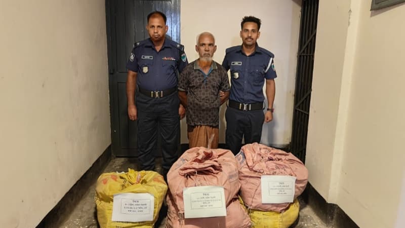 শার্শায় ১৮৮ বান্ডিল আমদানি নিষিদ্ধ বিদেশি ফিসিং নেটসহ আটক ১