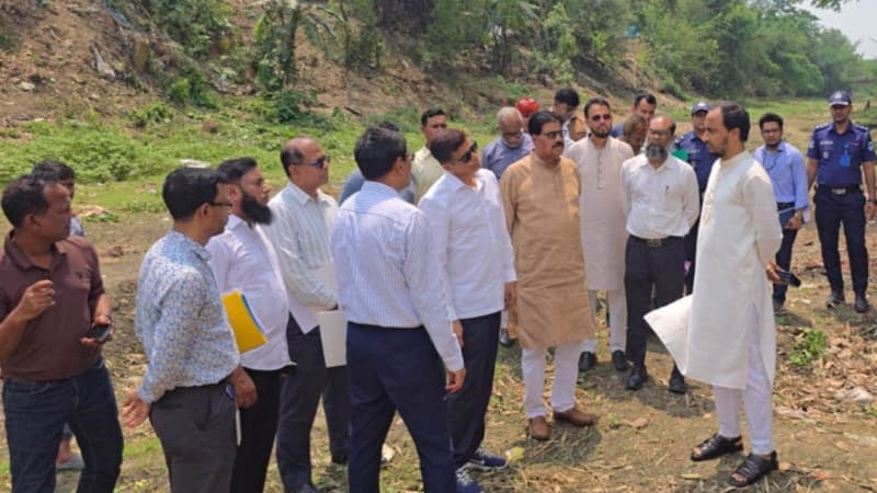 জিয়ার খাল পরিদর্শন করলেন পানি সম্পদ প্রতিমন্ত্রী ফরহাদ