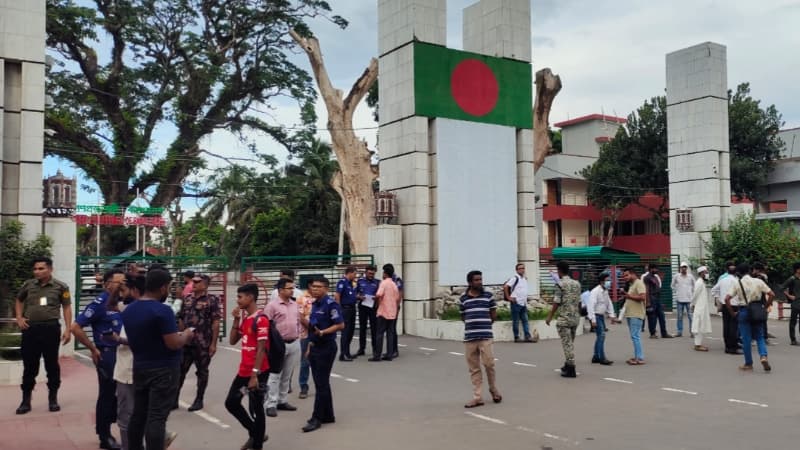 ভারত থেকে ইলিশ আমদানি বন্ধ, ১০৩ এনওসি বাতিল