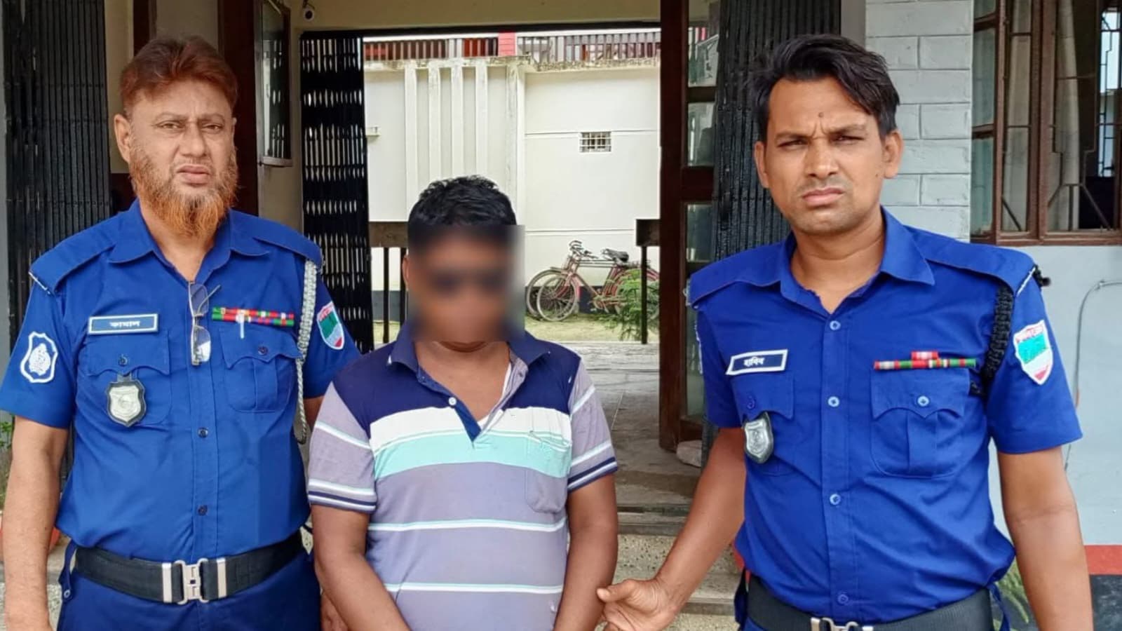 কেশবপুরে ২০০ পিস ইয়াবাসহ আটক ১