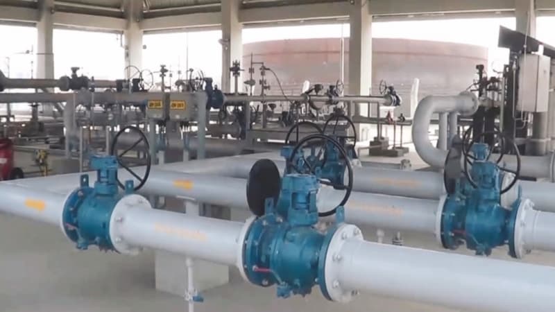 ভারত থেকে পাইপলাইনে এলো আরও ৮ হাজার টন জ্বালানি তেল