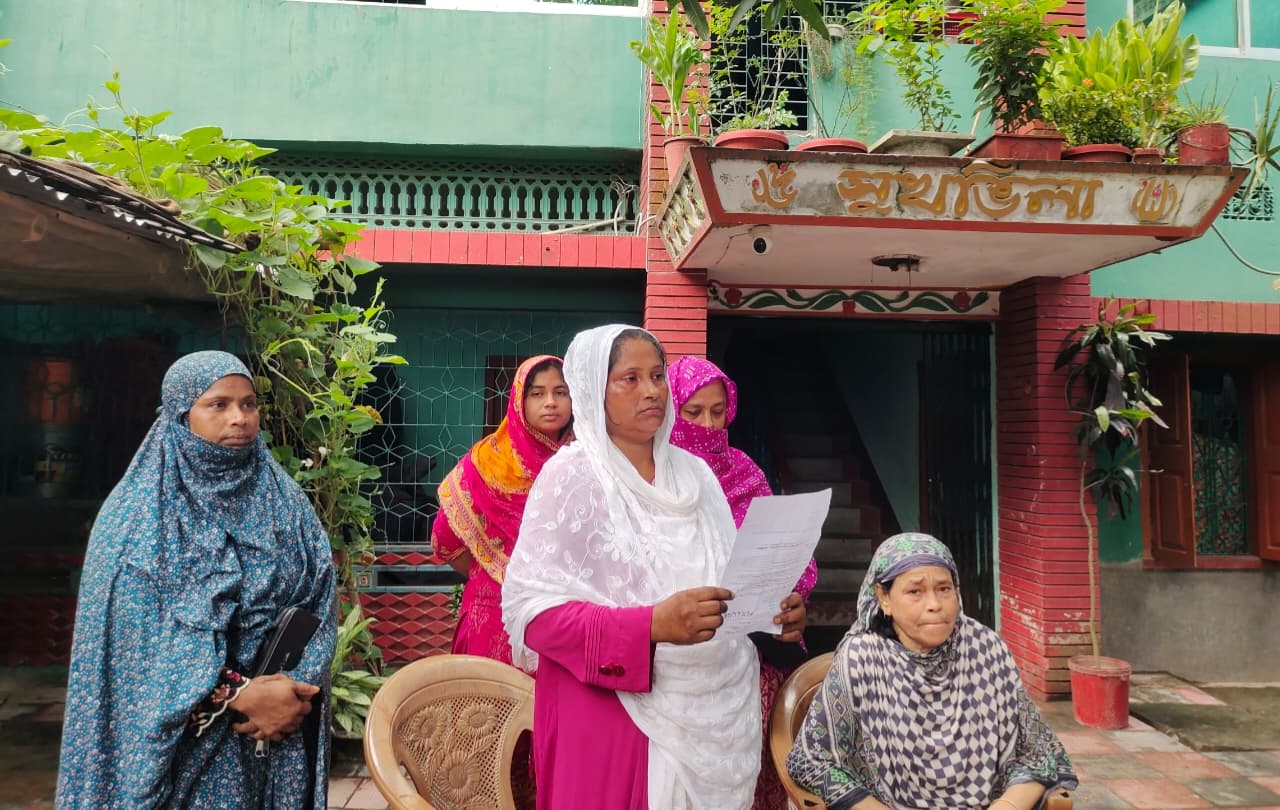 বেনাপোলে সম্পত্তি বিরোধে পাল্টা সংবাদ সম্মেলন, মানহানির অভিযোগ পুত্রবধূর