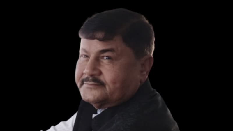 পদ-পদবি, নেতৃত্ব, পরিচিতি, অর্থ-বিত্ত, মানুষের ভিড়-সব ব্যস্ততা পেছনে ফেলে না ফেরার দেশে মফিজুর চেয়ারম্যান