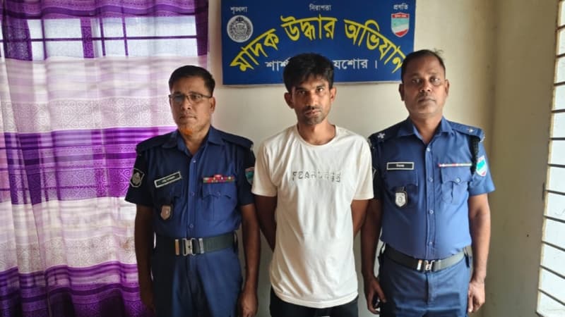 শার্শায় ২০ পিস ইয়াবাসহ যুবক গ্রেপ্তার