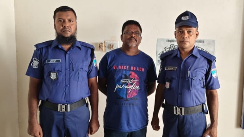 শার্শায় নাশকতা মামলায় ইউপি সদস্য আব্দুল মান্নান গ্রেপ্তার