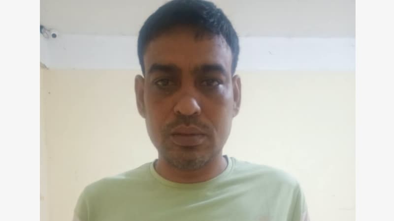 বেনাপোলের দৌলতপুর সীমান্ত থেকে ওয়ার্ড যুবলীগ নেতা আরিফুল আটক