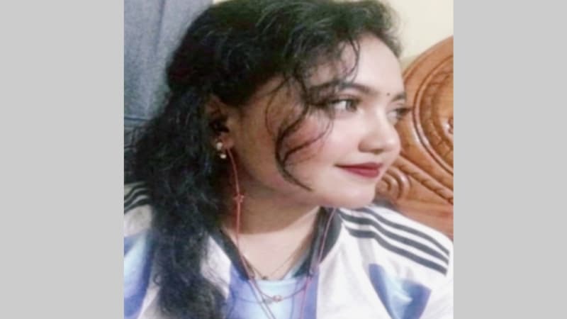 শার্শায় অনলাইন জুয়ার আসর থেকে নারী আটক, জব্দ দুই স্মার্টফোন