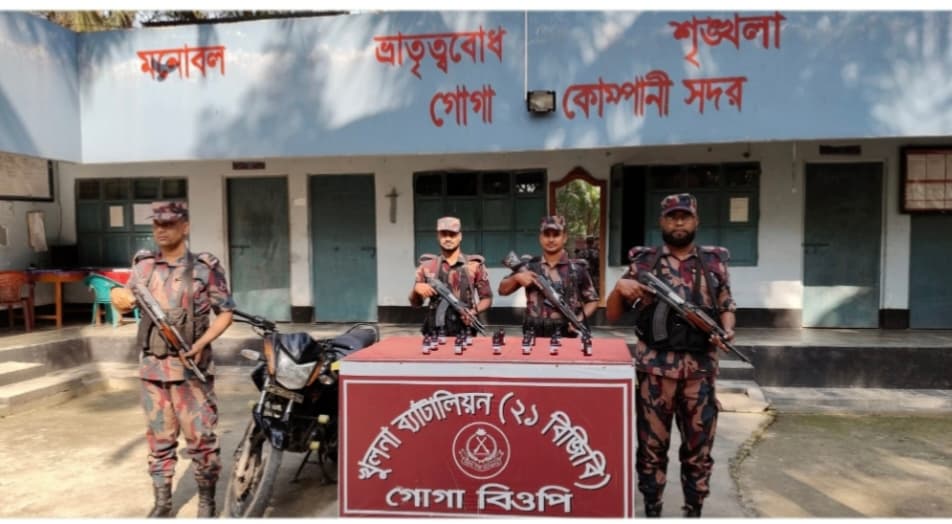 শার্শার গোগা সীমান্তে ভারতীয় এস্কাফ সিরাপসহ মোটরসাইকেল জব্দ