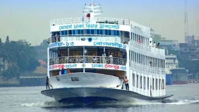 জ্বালানি তেলের দাম বাড়ার ধাক্কা বাসের পর লঞ্চে