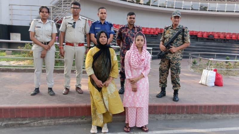 ভারতে পাচার হওয়া দুই বাংলাদেশি নারীকে বেনাপোল দিয়ে ফেরত
